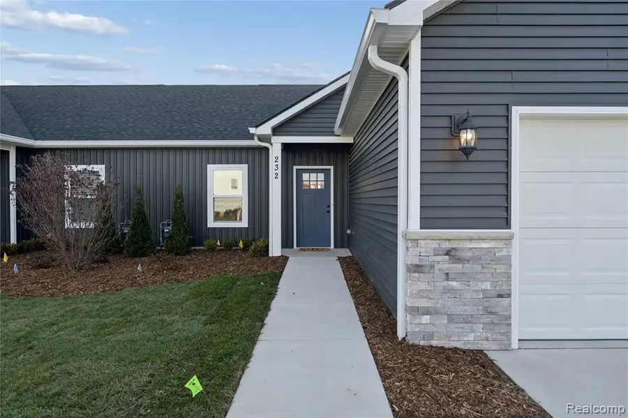 232 Marion Oaks, Howell, MI 48843 - #2