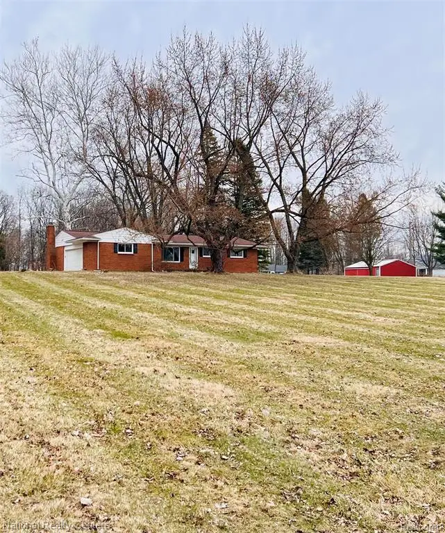 1900 N Hughes, Howell, MI 48843 - #2