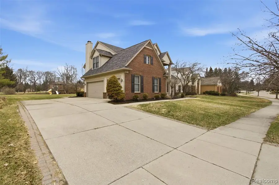 5139 Birkdale, Commerce Township, MI 48382 - #2