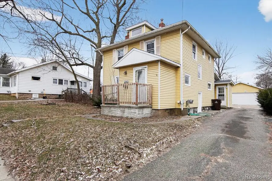 206 N Grinnell, Jackson, MI 49202 - #3