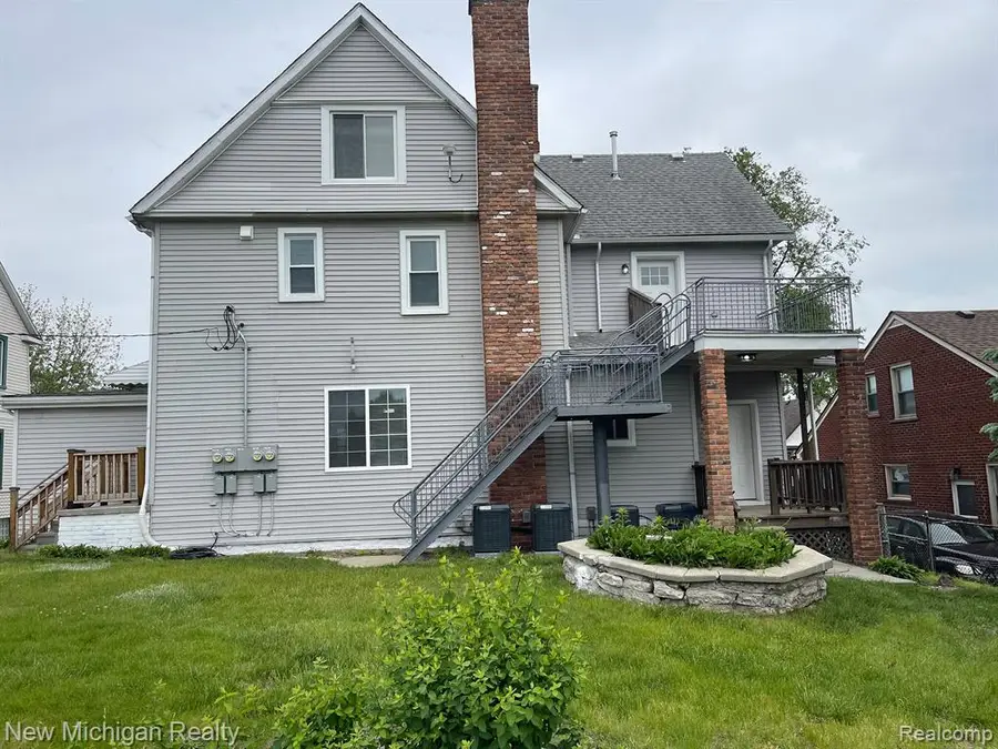171 Davis, Wyandotte, MI 48192 - #2