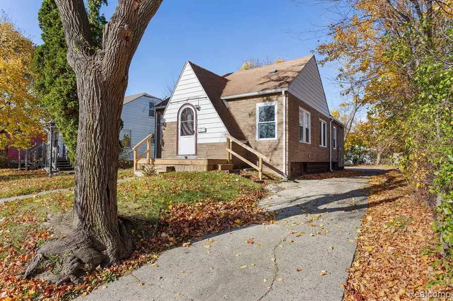 256 Cedardale, Pontiac, MI 48341 - #2