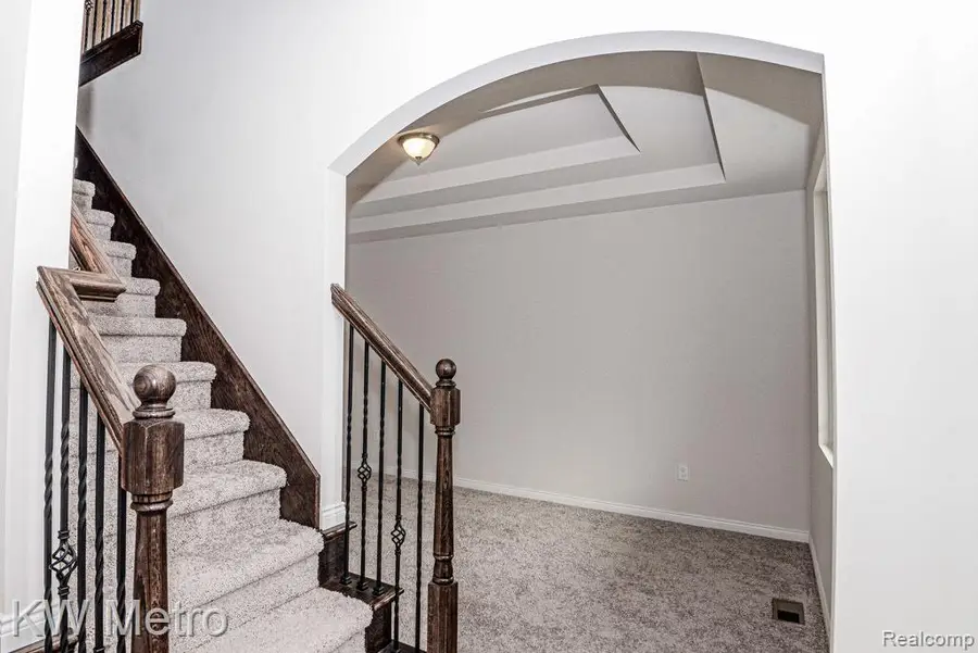 34625 John Bartley Circle, Sterling Heights, MI 48310 - #2