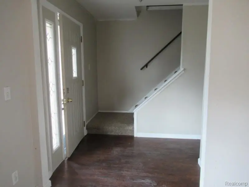 43120 Chaucer, Sterling Heights, MI 48313 - #2
