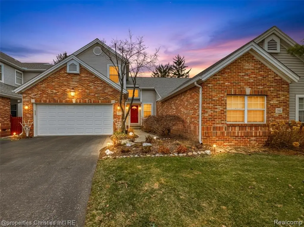 1144 Fairways, Troy, MI 48085 - #1