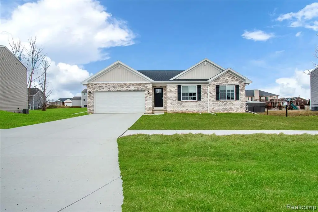 2824 Somerset, Lapeer, MI 48446 - #1