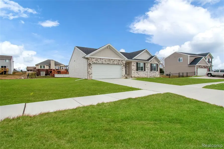 2824 Somerset, Lapeer, MI 48446 - #2