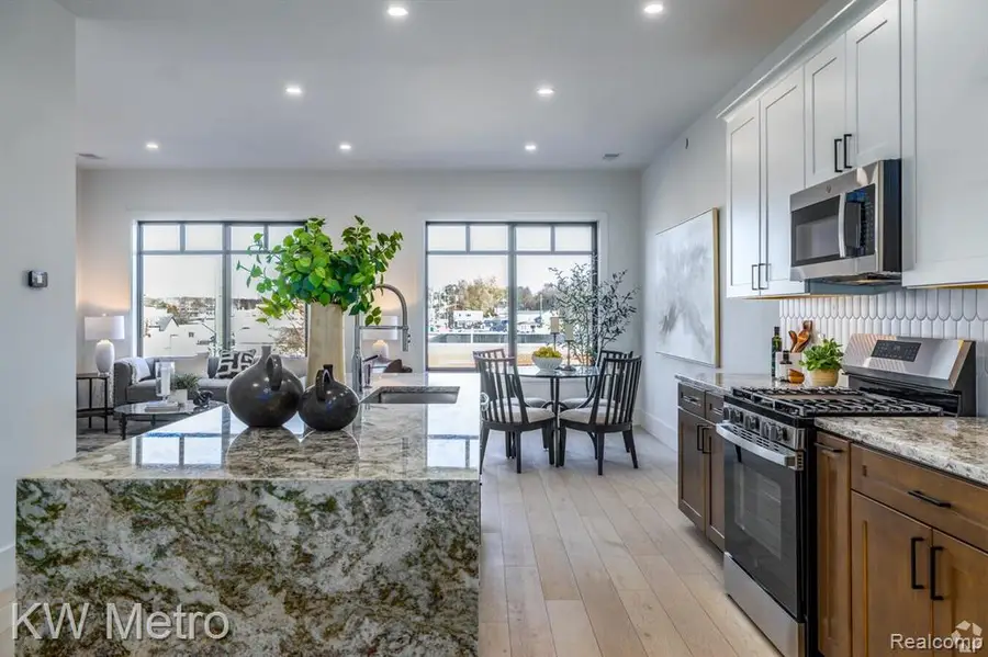 120 E Liberty #203, Milford, MI 48381 - #2