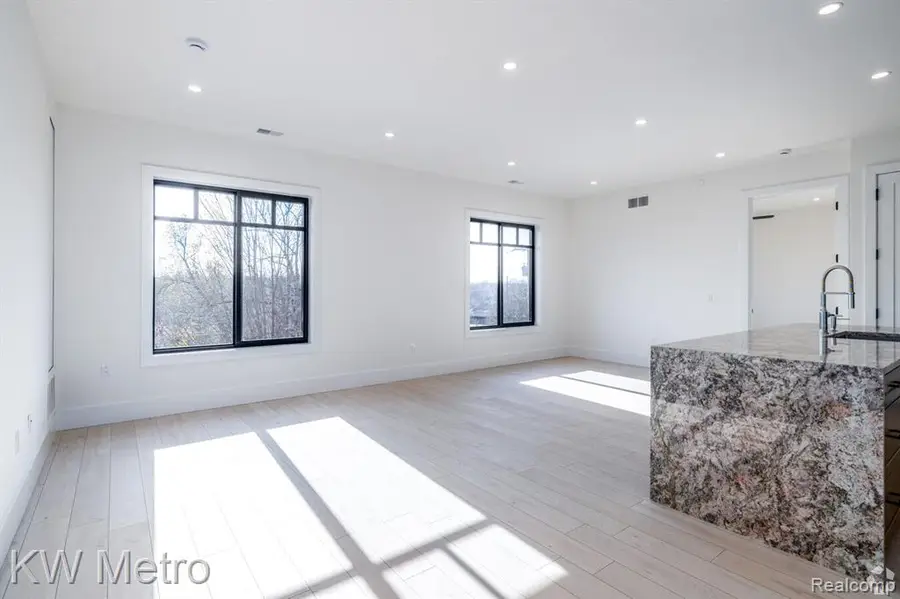 120 E Liberty #203, Milford, MI 48381 - #3