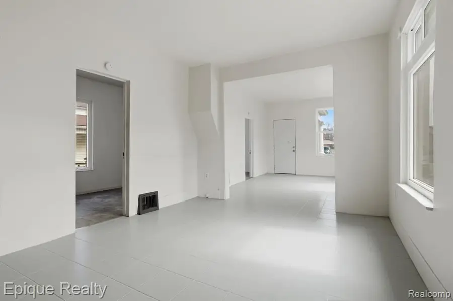 1209 10th, Port Huron, MI 48060 - #2