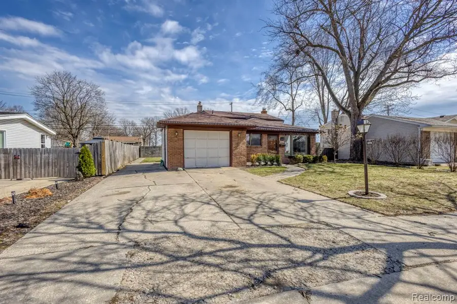 8269 Ziegler, Taylor, MI 48180 - #3