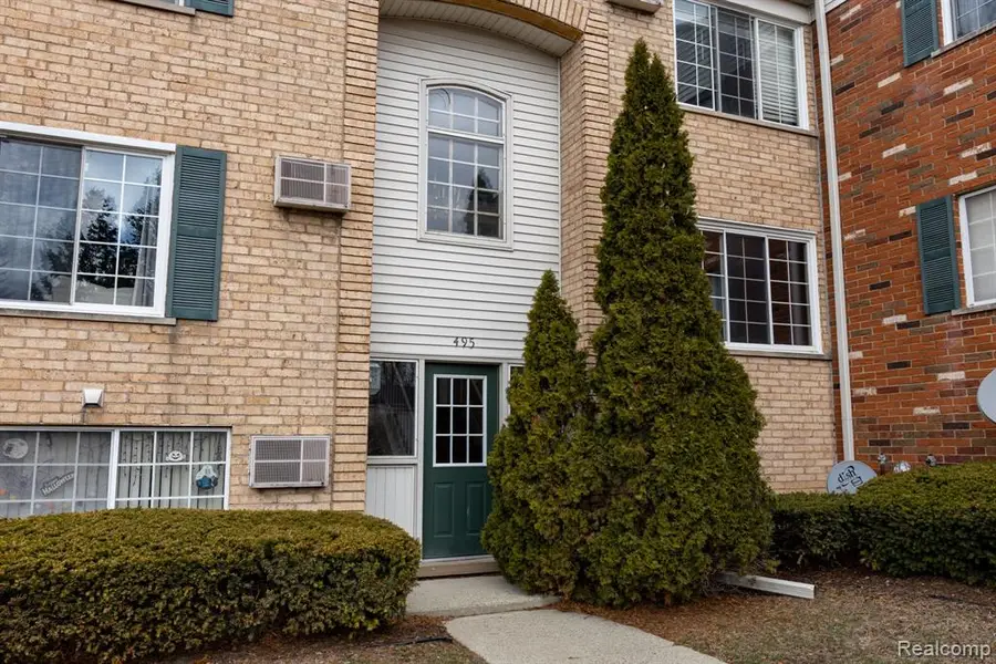 495 Miller #Apt. 212, Rochester, MI 48307 - #2