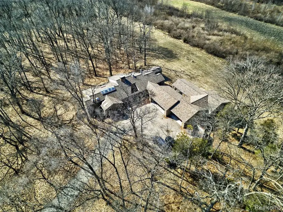 2551 Patterson Lake, Pinckney, MI 48169 - #2