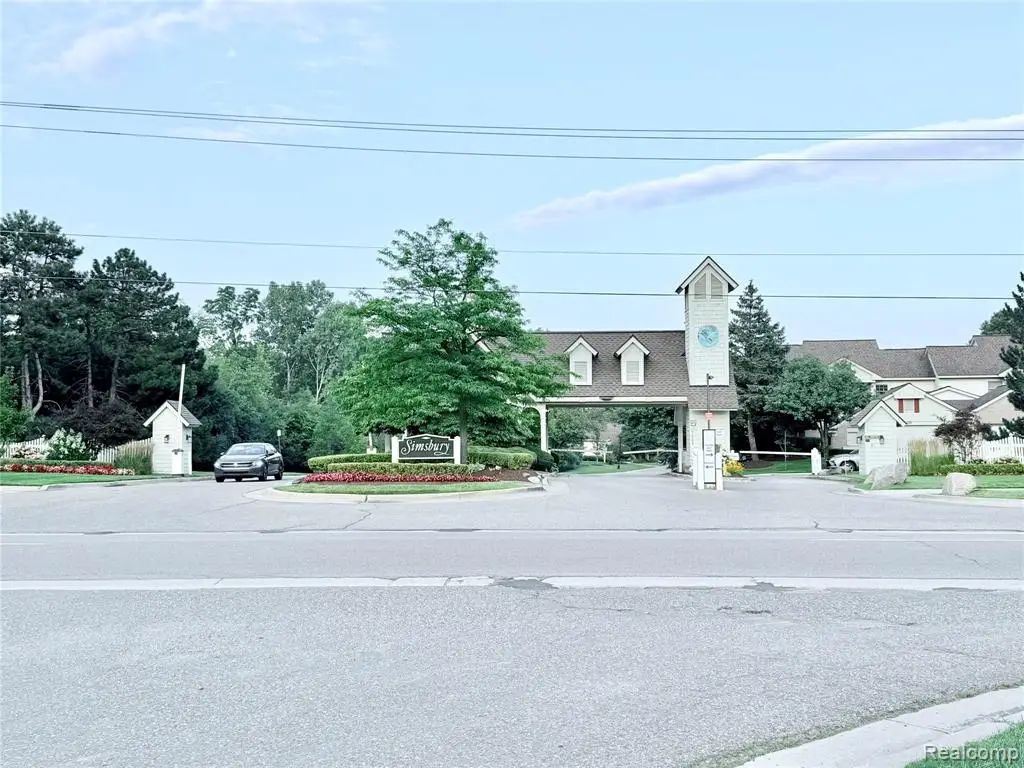7288 Simsbury Dr. #24, West Bloomfield, MI 48322 - #1