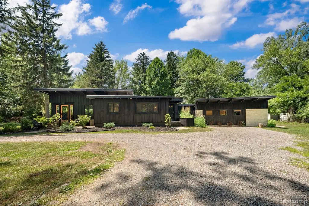 5831 Browntown, Sawyer, MI 49125 - #1
