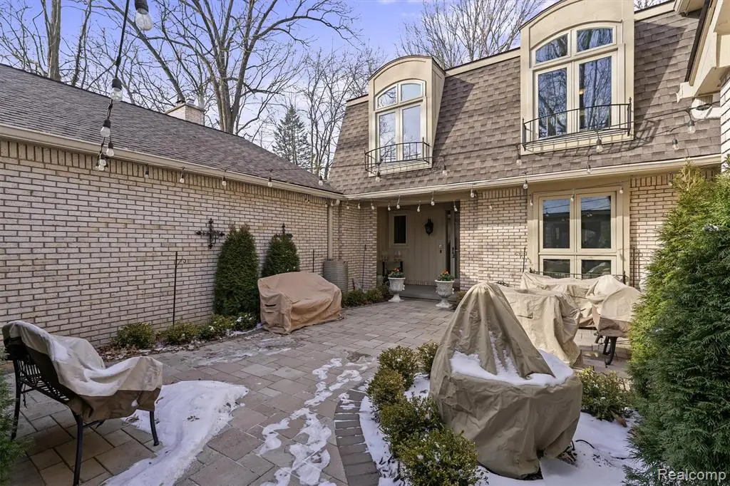 1243 Woodcrest, Bloomfield Hills, MI 48304 - #1