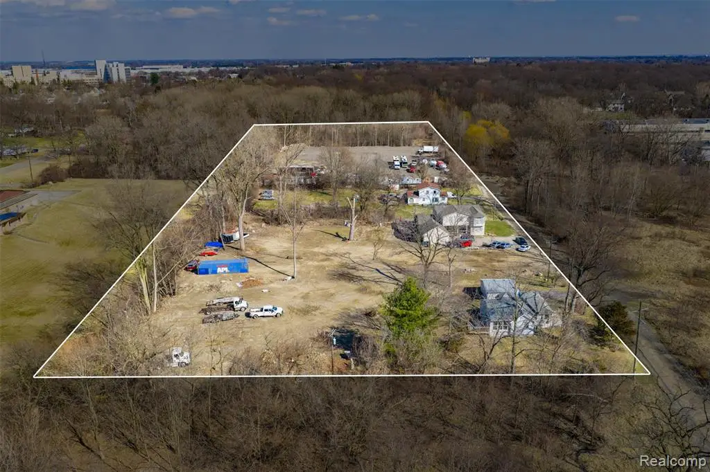 350 Fremont, Bloomfield Hills, MI 48302 - #1