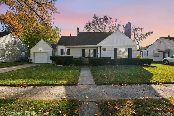 800 E Bernhard, Hazel Park, MI 48030