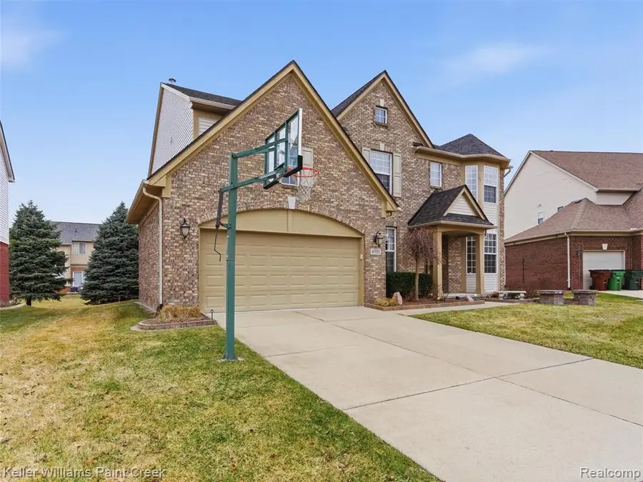 6731 Twickenham, Utica, MI 48317 - #2