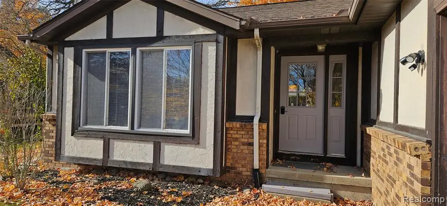 2079 Pheasant, Walker, MI 49534 - #2