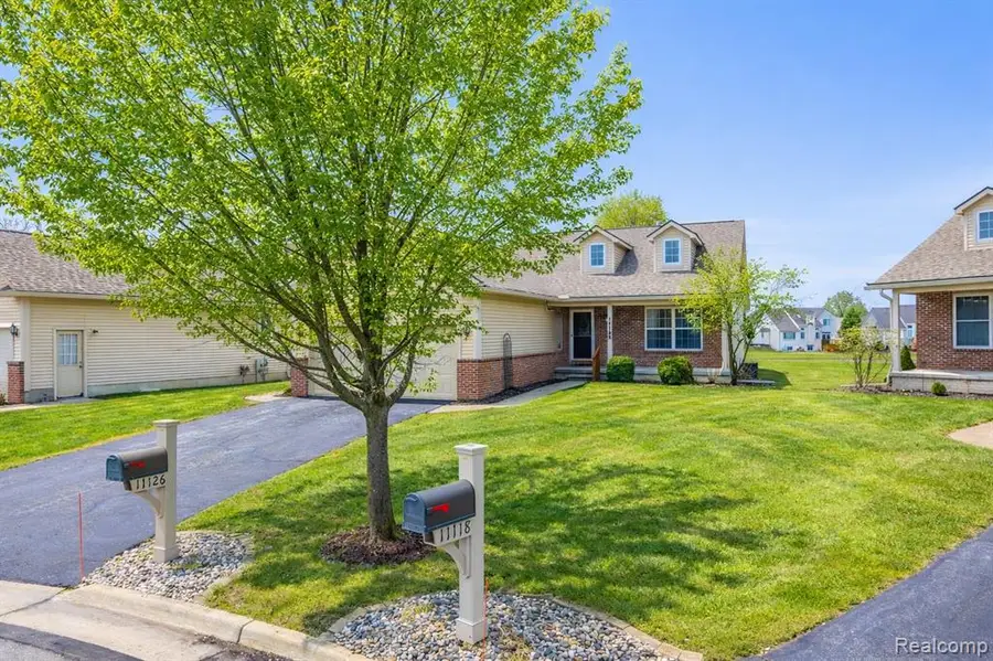11126 Strathmore, Grand Blanc, MI 48439 - #3
