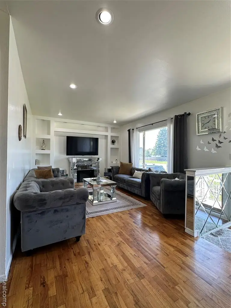 32302 Ryan, Warren, MI 48092 - #3