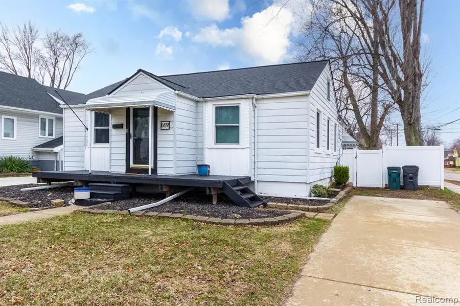 659 Gargantua, Clawson, MI 48017 - #2
