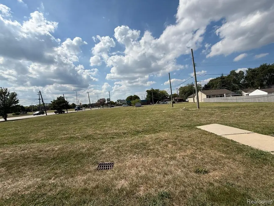 15468 Northline, Southgate, MI 48195 - #3
