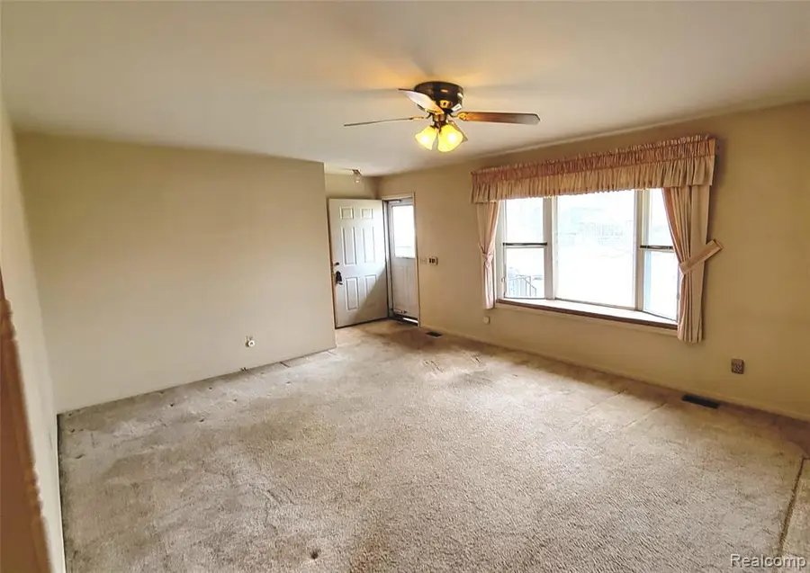 831 Meadow, Davison, MI 48423 - #3