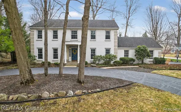 28873 Oak Point, Farmington Hills, MI 48331