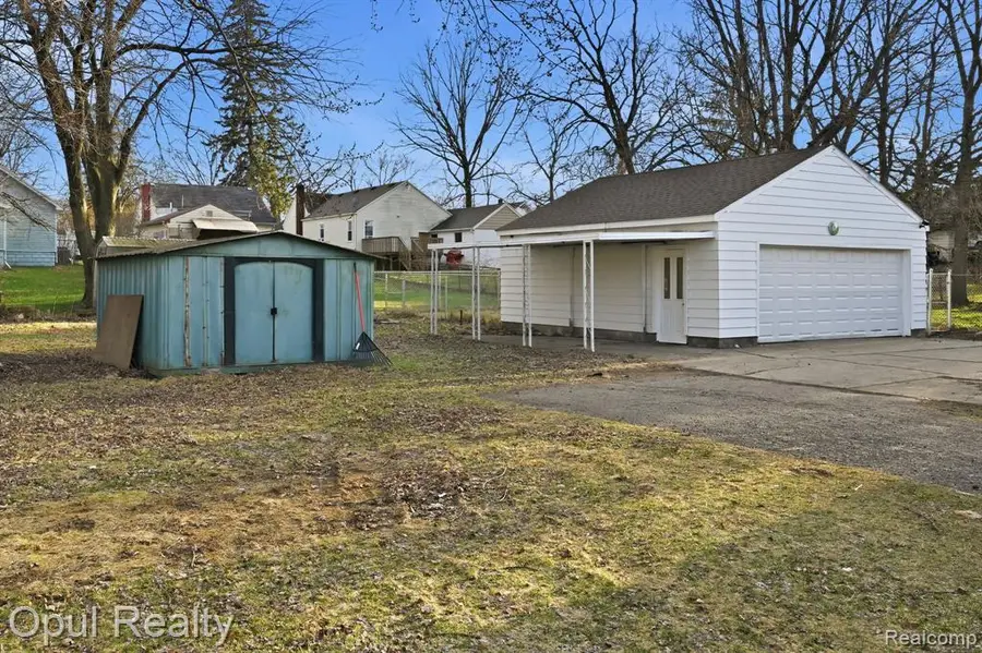 522 E Cavanaugh, Lansing, MI 48910 - #3