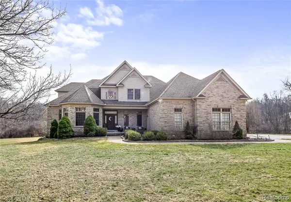 3300 Hillshire, Ypsilanti, MI 48198