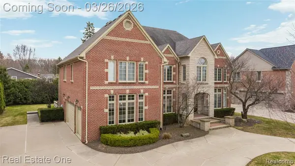 3879 Teakwood, Rochester Hills, MI 48309