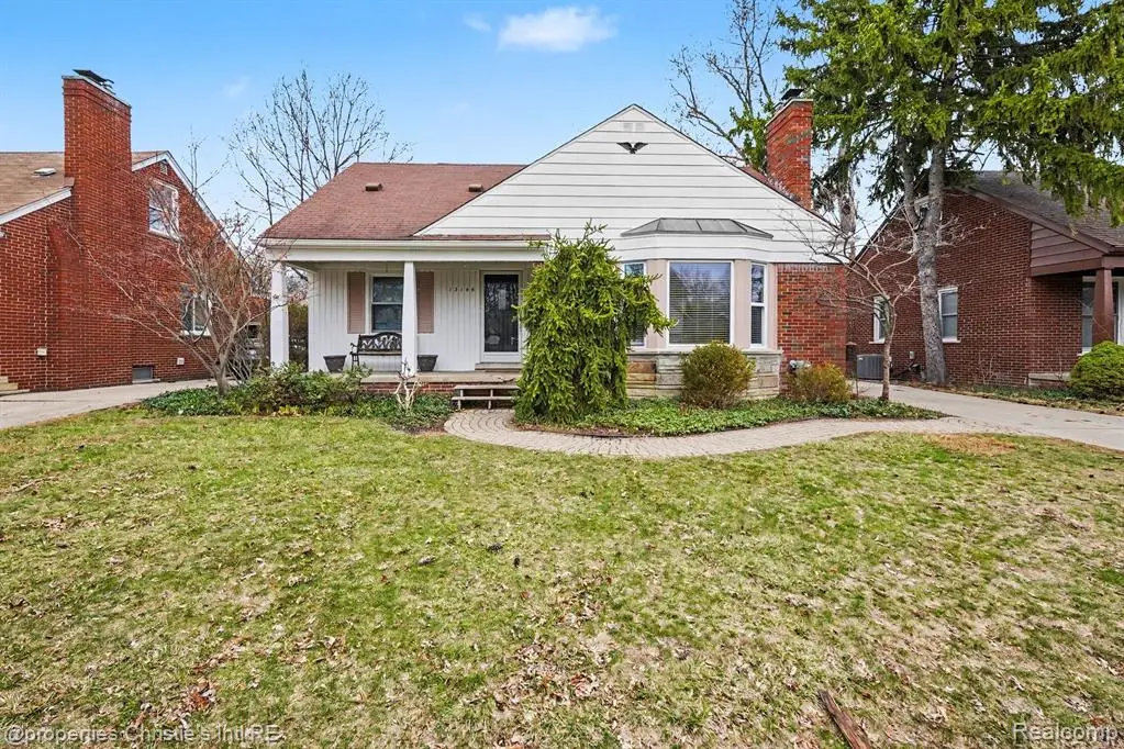 13146 Hart, Huntington Woods, MI 48070 - #1