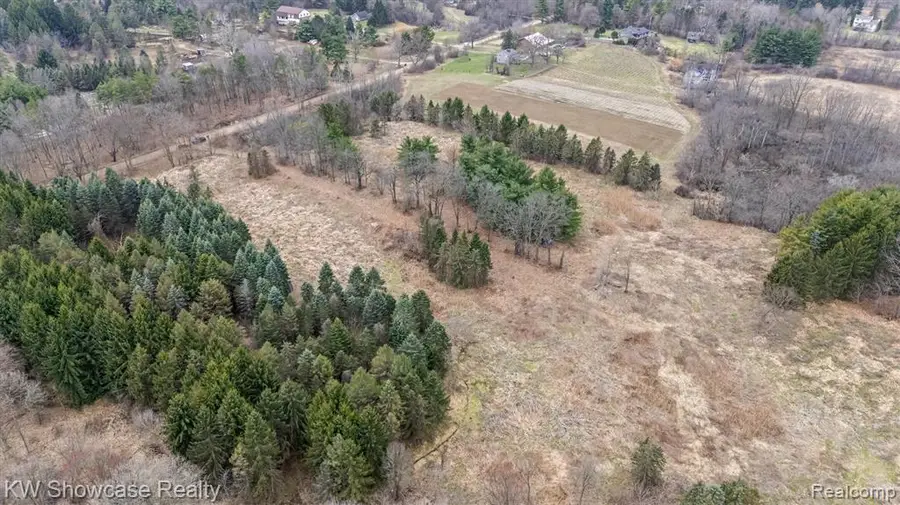 01 Hitchcock Road, White Lake, MI 48383 - #3