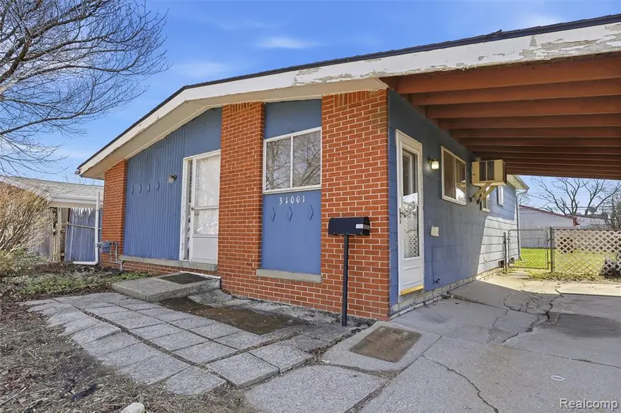 31001 Parkwood, Westland, MI 48186 - #2