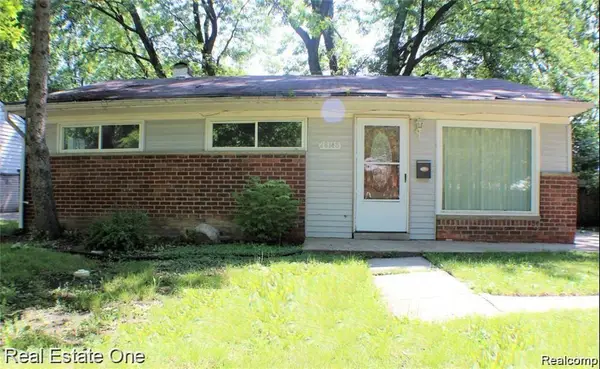 28148 Fairfax, Southfield, MI 48076