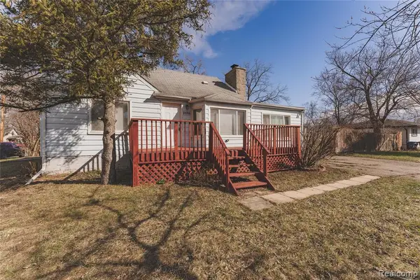 31756 Palmer, Westland, MI 48186