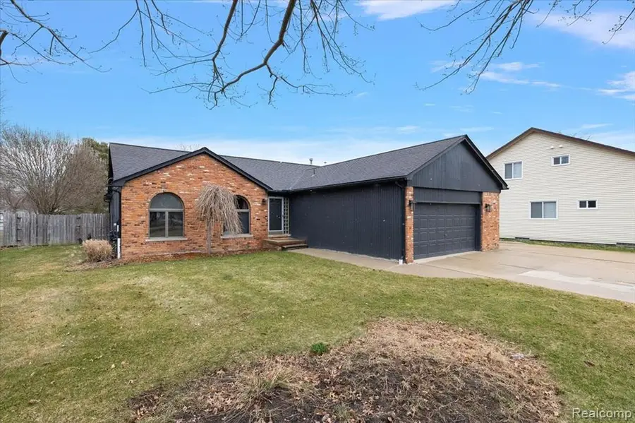 51604 Base, New Baltimore, MI 48047 - #2