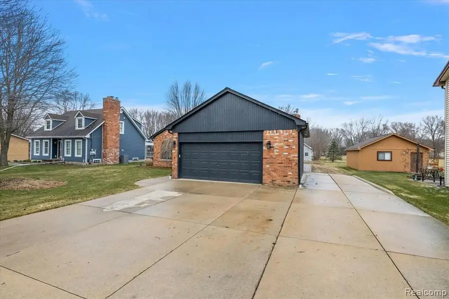 51604 Base, New Baltimore, MI 48047 - #3