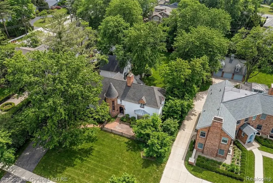 852 Puritan, Birmingham, MI 48009 - #2