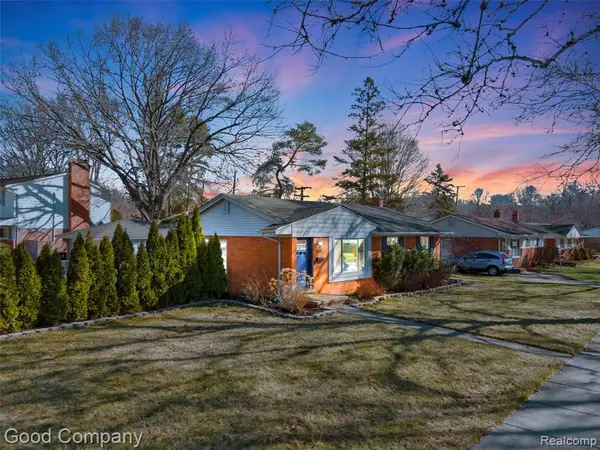 31548 Fairfax, Livonia, MI 48152