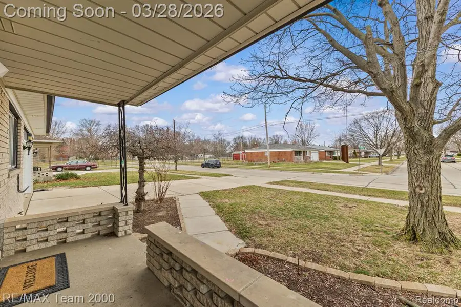 26230 Bonnie, Warren, MI 48089 - #3