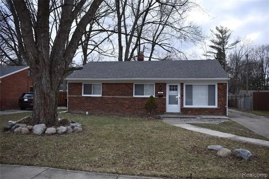 28095 Selkirk, Southfield, MI 48076 - #3
