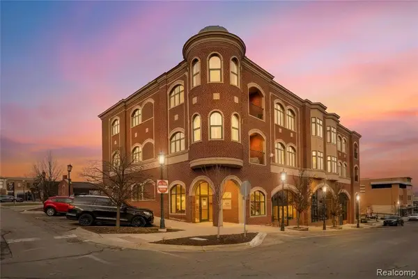 331 E Cady, Northville, MI 48167