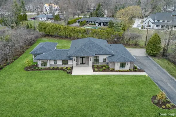 7400 Melody, Bloomfield Hills, MI 48301