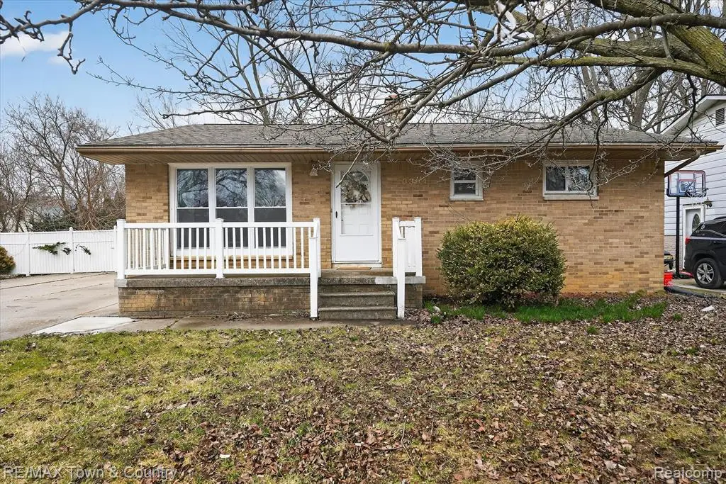 3384 Clement, Flint, MI 48504 - #1