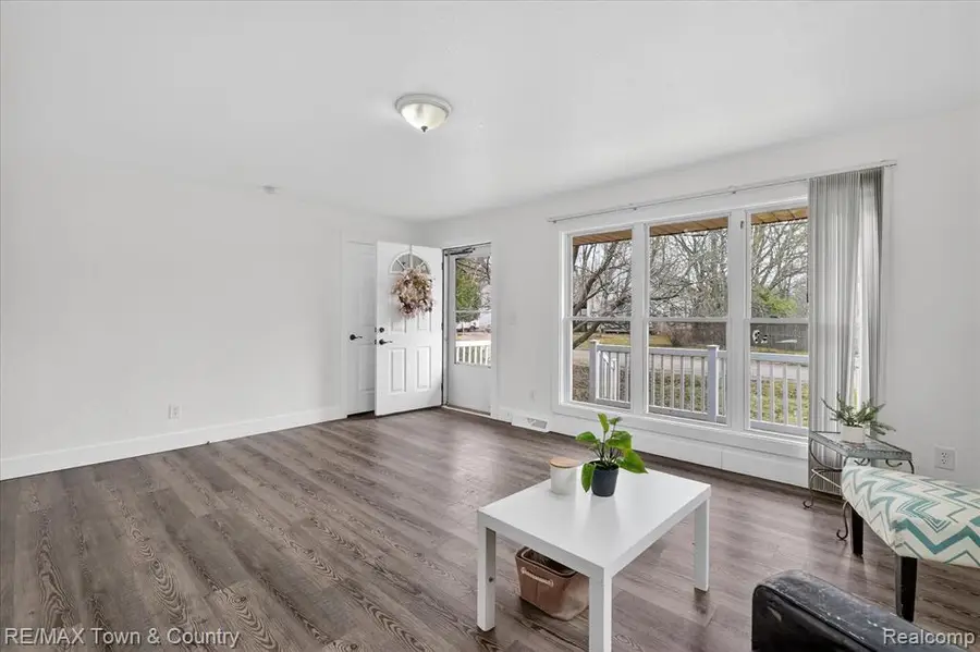 3384 Clement, Flint, MI 48504 - #2