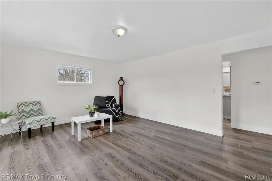 3384 Clement, Flint, MI 48504 - #3