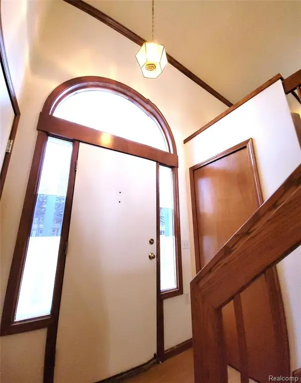 890 Tyrone, Waterford, MI 48328 - #3